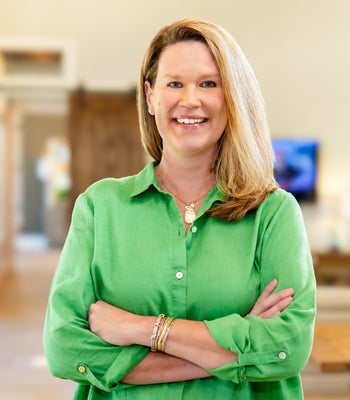 Portrait of Amy White, Broker Associate.